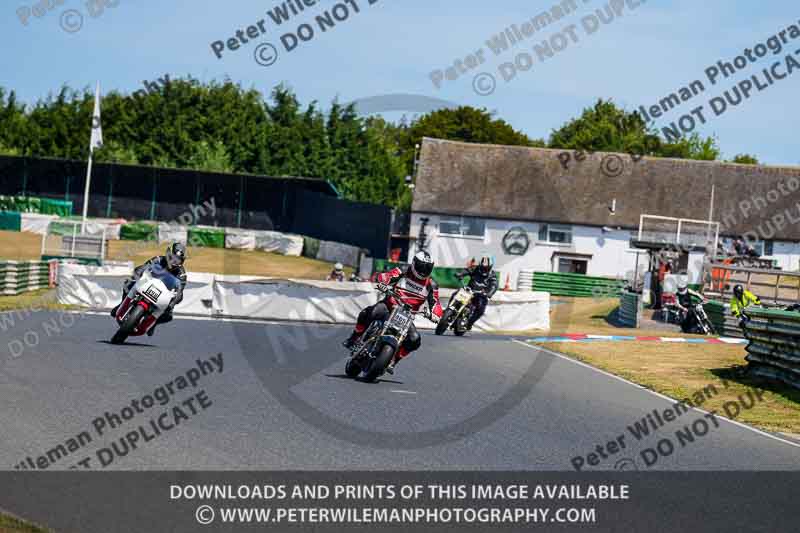 Vintage motorcycle club;eventdigitalimages;mallory park;mallory park trackday photographs;no limits trackdays;peter wileman photography;trackday digital images;trackday photos;vmcc festival 1000 bikes photographs